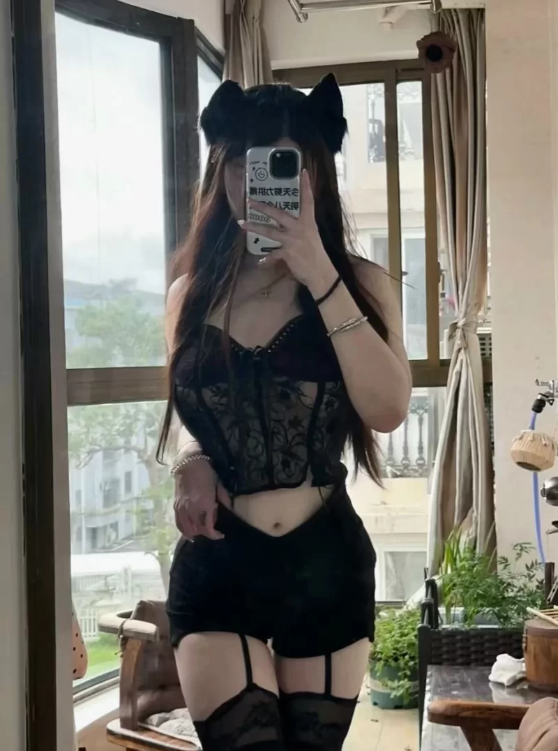 白云甜美兼职小姐姐