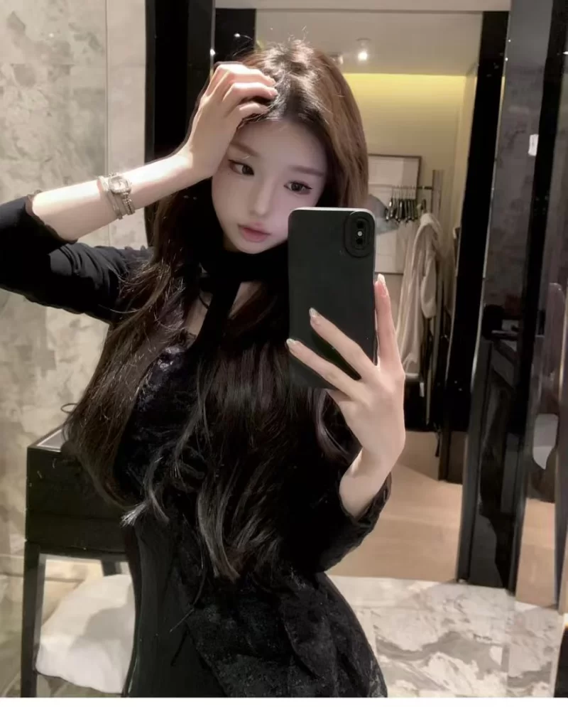 气质肤白女友敢小竹