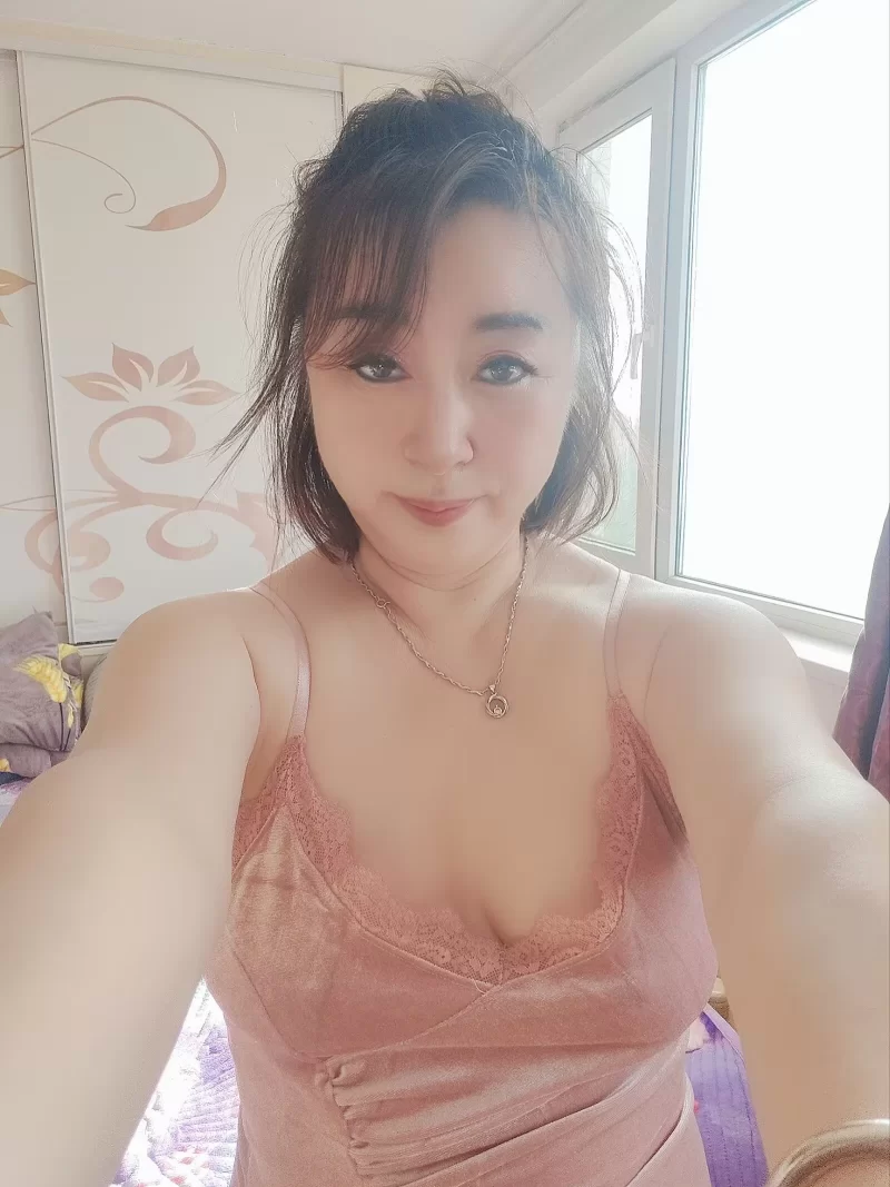 喜欢熟女的可以来,也很性价比
