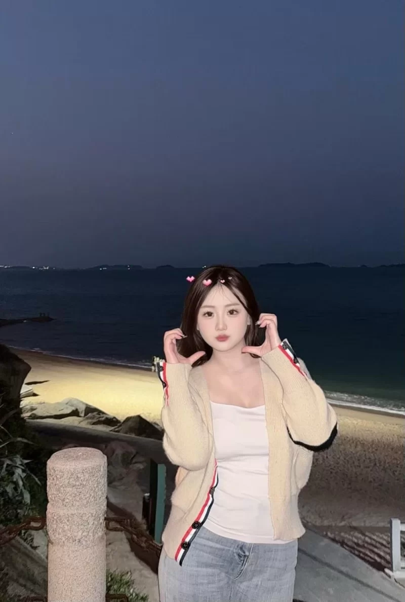 粉嫩妹小菲