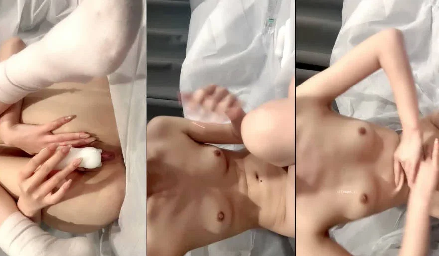新人清纯校花下海 极品美脚【抽象人才】M腿大屁股 粉嫩逼逼 道具自慰 狂喷水 (3)