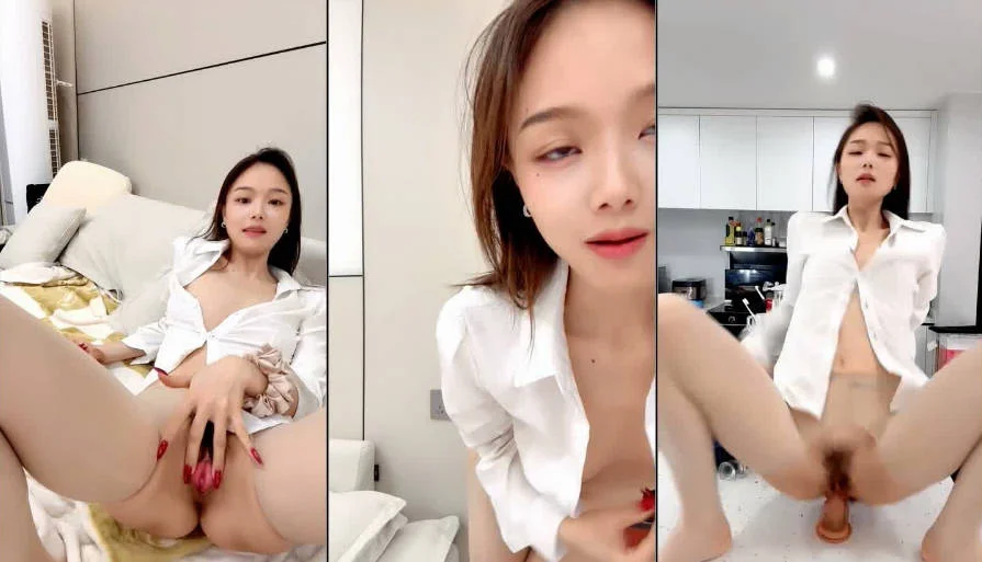 可以一字马玩逼的极品少妇，丝袜露脸情趣兔女郎一个人精彩大秀直播，各种玩逼道具抽插，浪叫呻吟表情好骚啊