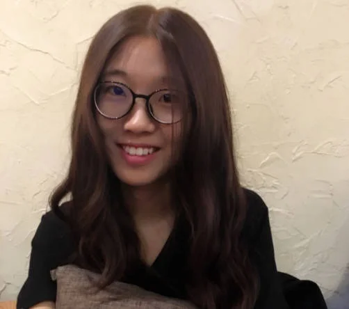 泄密流出反差婊眼镜大学生美女陈茹和同居男友自拍不雅视频