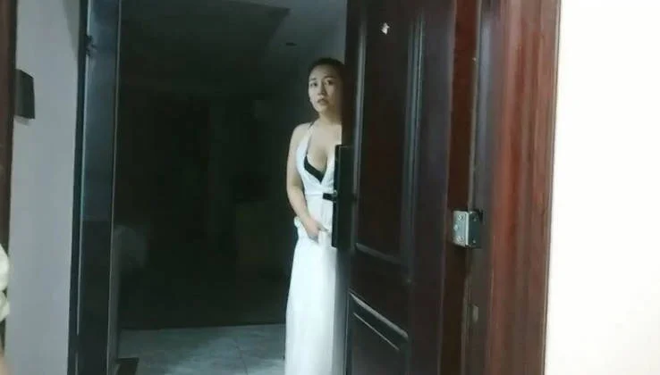 一代炮王，疯狂的做爱机器，【山鸡岁月】，21.07.23，足迹遍布大街小巷，按摩店扫街会所，小骚逼们